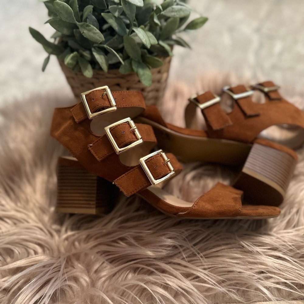 Camel strappy heels
